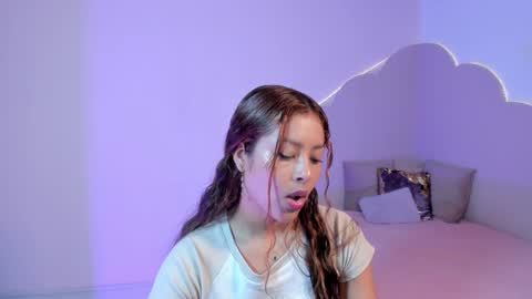 Snapshot of stefiechristen2 chatting on 12.15.24 stefie online show from 12.15.24