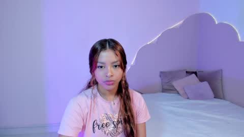 Snapshot of stefiechristen2 chatting on 12.19.24 stefie online show from 12.19.24