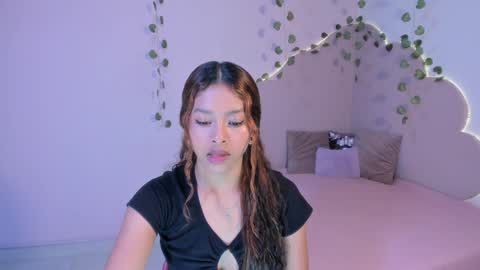 Snapshot of stefiechristen2 chatting on 02.06.25 stefie online show from 02.06.25