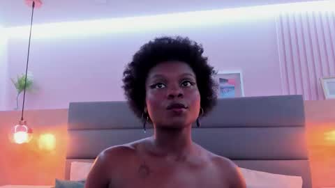 STELA online show from 10.19.25