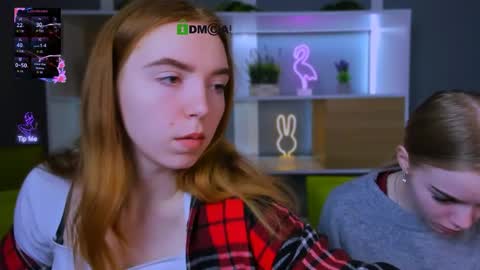 Snapshot of stella_flower chatting on 04.01.26 stella_flower online show from 04.01.26