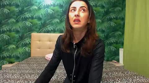 Snapshot of stella_john chatting on 01.20.25 Stella John online show from 01.20.25