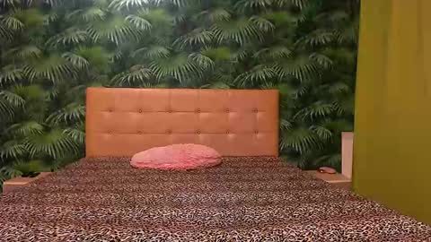 Snapshot of stella_john chatting on 02.02.25 Stella John online show from 02.02.25