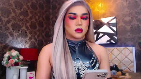 Snapshot of stellagrayts chatting on 02.13.25 CALL ME STELLA online show from 02.13.25