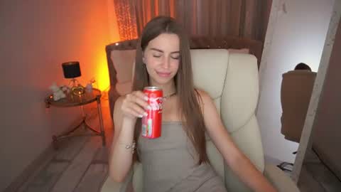 Snapshot of stellahoneywell chatting on 07.24.26 stellahoneywell online show from 07.24.26