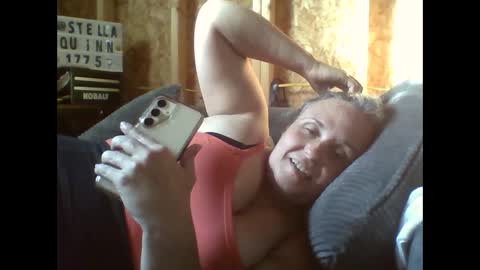 Stella online show from 11.21.25