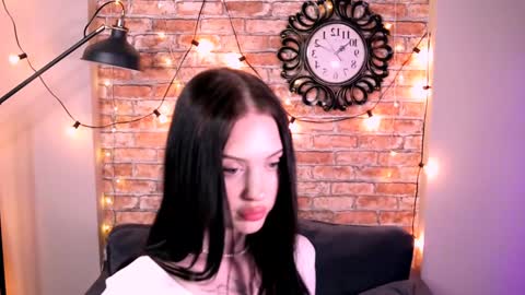 Stellary online show from 12.19.24