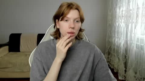 S T E L L A online show from 04.06.26