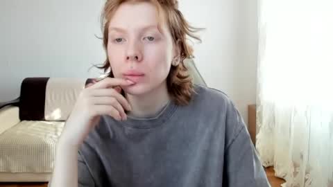 Snapshot of stellaswen chatting on 04.17.26 S T E L L A online show from 04.17.26