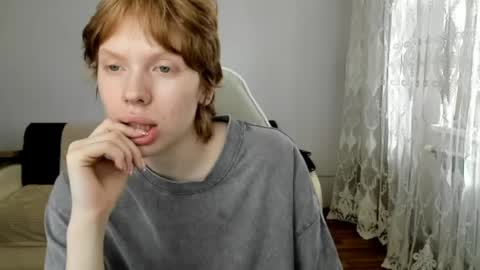 Snapshot of stellaswen chatting on 06.01.26 S T E L L A online show from 06.01.26