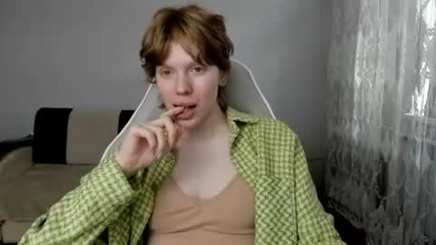 Snapshot of stellaswen chatting on 06.14.26 S T E L L A online show from 06.14.26