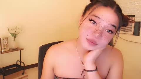 Snapshot of stellaxtemptationx chatting on 10.29.25 Stella sweet online show from 10.29.25