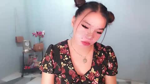 Snapshot of stellaxtemptationx chatting on 11.14.25 Stella sweet online show from 11.14.25