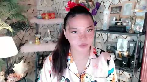 Snapshot of stellaxtemptationx chatting on 01.11.26 Stella sweet online show from 01.11.26