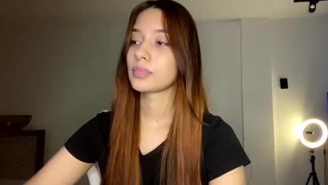 Snapshot of steph_y1030 chatting on 01.28.25 stephany online show from 01.28.25