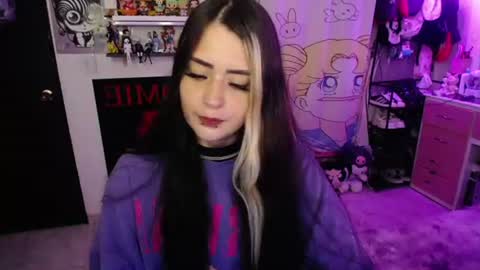 Snapshot of stephani_rousso chatting on 07.24.26 joha cosmo online show from 07.24.26