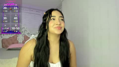 Snapshot of stephania_diamond chatting on 02.06.25         online show from 02.06.25