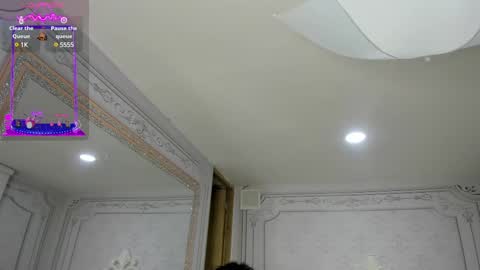 Snapshot of stephania_diamond chatting on 02.13.25         online show from 02.13.25