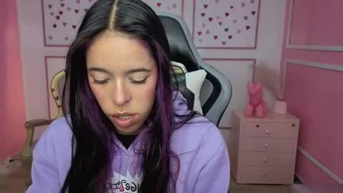 Stephania online show from 01.10.26