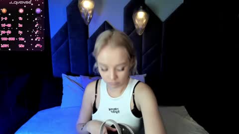 Snapshot of stephanie_sea chatting on 02.18.25 Stephanie Sea online show from 02.18.25
