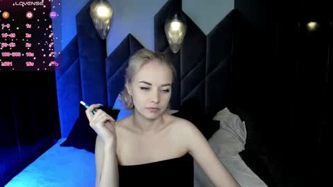 Snapshot of stephanie_sea chatting on 02.19.25 Stephanie Sea online show from 02.19.25