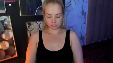 Snapshot of stephanie_sea chatting on 07.26.26 Stephanie Sea online show from 07.26.26