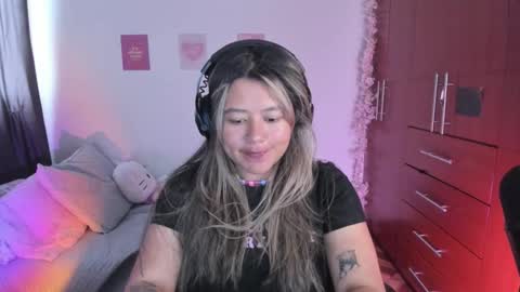 Stephanie  online show from 09.21.25