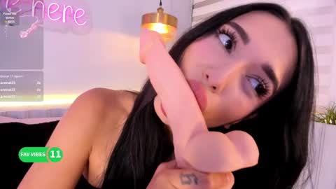 Stephany  online show from 10.09.25