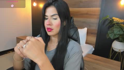 S T E P H A N Y A online show from 01.07.26