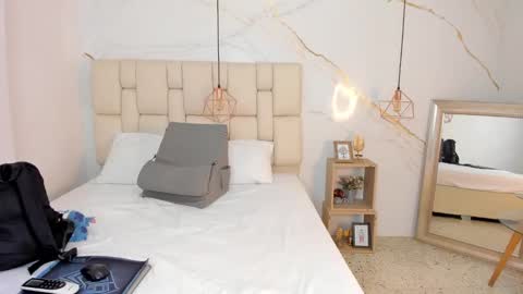 Stefanny online show from 02.22.25