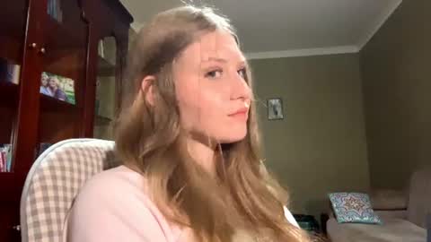 Hannah online show from 08.03.26