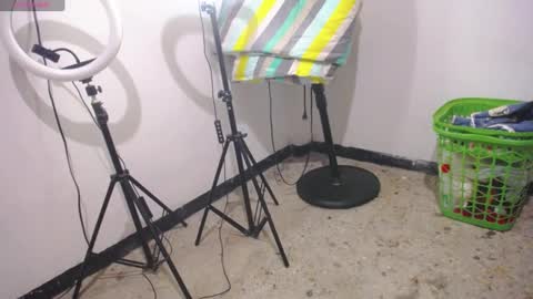 Snapshot of stepmom_slut_50_ chatting on 01.09.25 Angie mature online show from 01.09.25