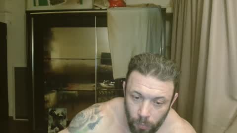 Snapshot of stevebulkzor chatting on 05.26.26 Steve Oakenshield son of John son of Vasyl online show from 05.26.26