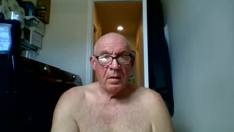 Snapshot of stevejons47 chatting on 04.13.26 stevejons47 online show from 04.13.26