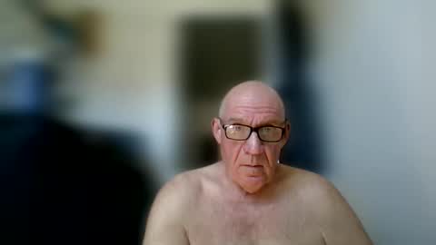 Snapshot of stevejons47 chatting on 04.21.26 stevejons47 online show from 04.21.26
