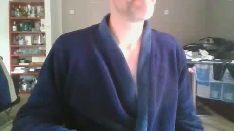 Snapshot of steven123456785857 chatting on 10.16.25 steven123456785857 online show from 10.16.25