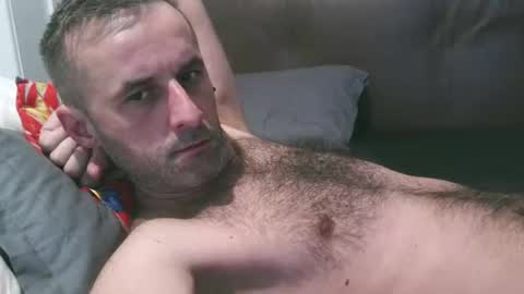 Snapshot of stevenpit chatting on 12.21.25 stevenpit online show from 12.21.25