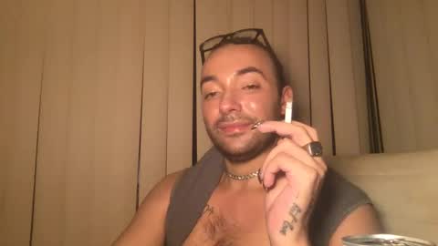 Snapshot of stevey_94 chatting on 10.05.25 gay tease online show from 10.05.25