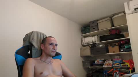 stickolive1 online show from 08.03.26
