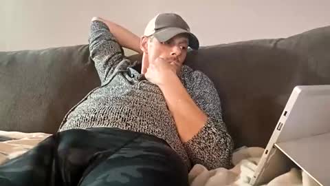 Snapshot of stickymouse45 chatting on 10.31.25 stickymouse45 online show from 10.31.25