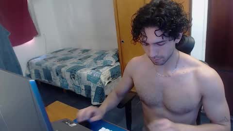 Snapshot of stivencore chatting on 03.16.26 Stiven online show from 03.16.26