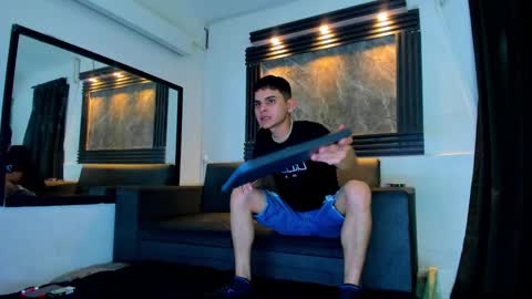 friends online show from 09.28.25