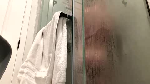 Snapshot of stlhotwifeguy chatting on 02.17.25 stlhotwifeguy online show from 02.17.25