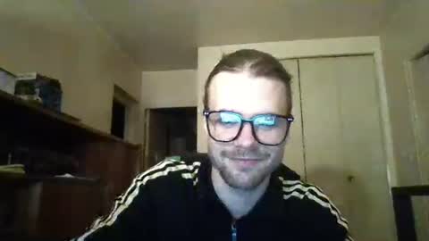 Snapshot of stockingsnfeet chatting on 12.16.24 stockingsnfeet online show from 12.16.24