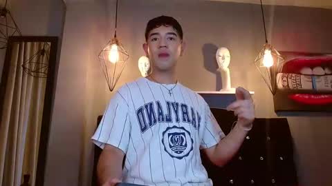 Axel online show from 06.10.26