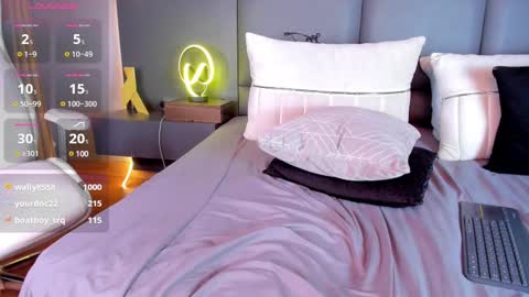 Stone Lee  online show from 02.19.25