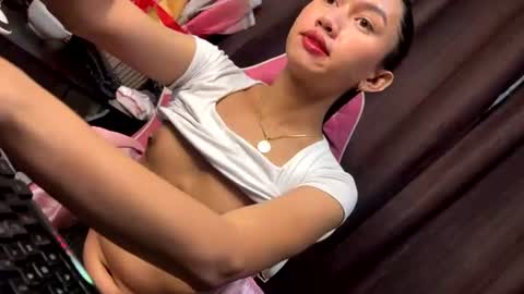 Snapshot of stonehard_sophia chatting on 06.21.26 Cute Sophia online show from 06.21.26