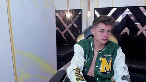 Snapshot of stonne69 chatting on 02.25.25 stonne69 online show from 02.25.25