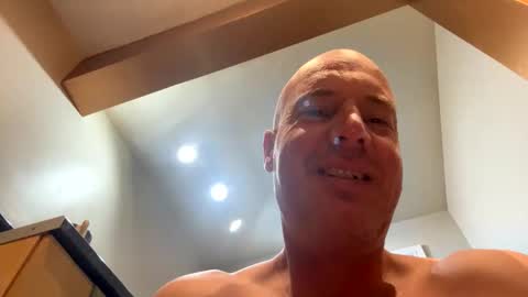 Stoodley22 online show from 11.26.25