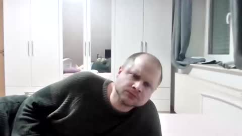 Snapshot of stopush chatting on 03.04.26 Stefan online show from 03.04.26